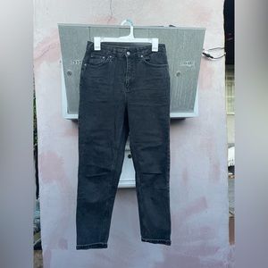 TOPSHOP BLACK MOM JEANS!!!